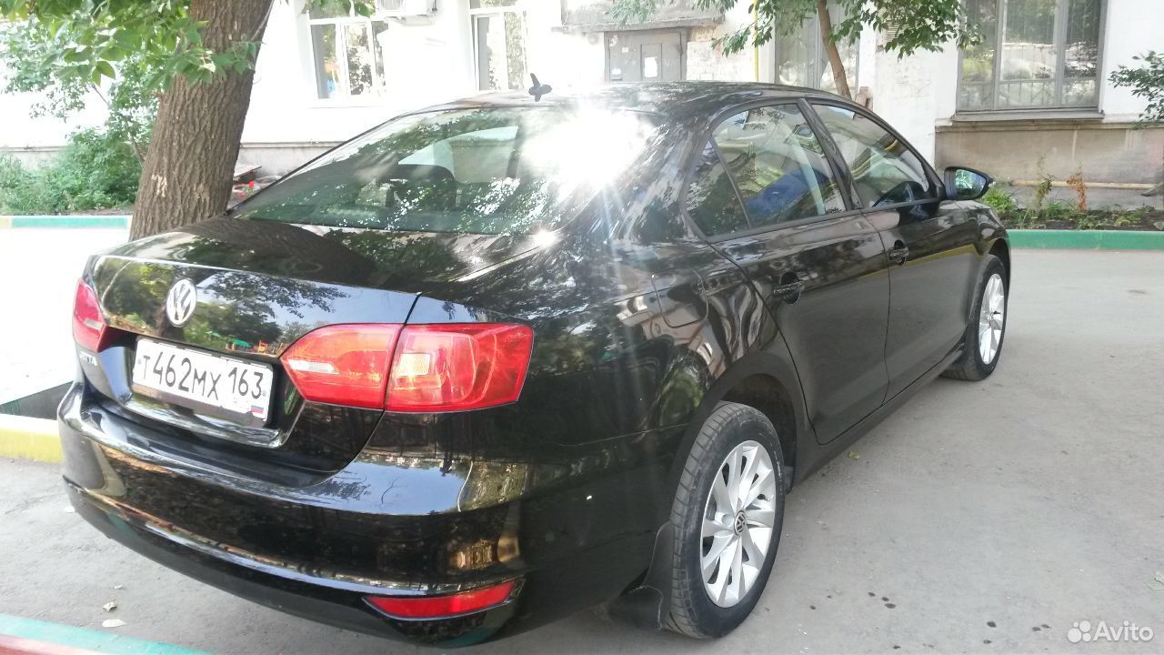 Volkswagen Jetta 1.6 AT, 2013, седан
