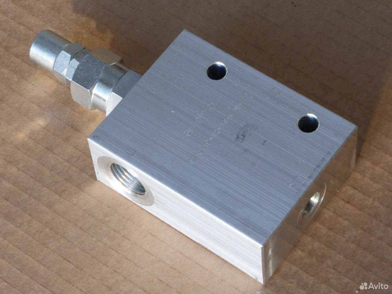 Bmw 745 le xdrive. Кроссовки лойд белые с замшей. Тумба прикроватная емеля. 13. Нитки для архивных работ.