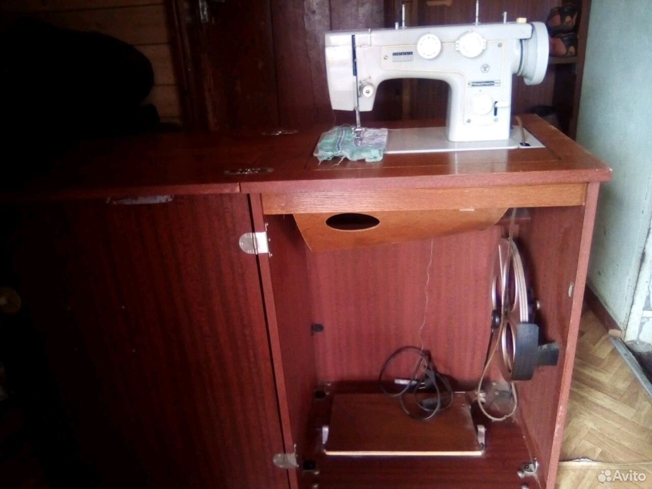 Швейная машинка ножная с тумбой инструкция по применению