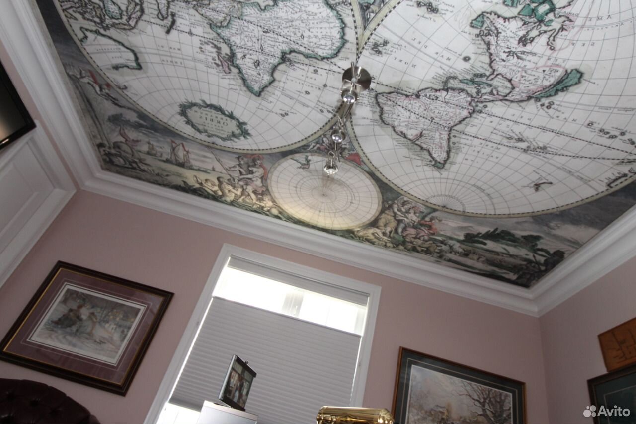 Натяжной потолок в виде карты мира