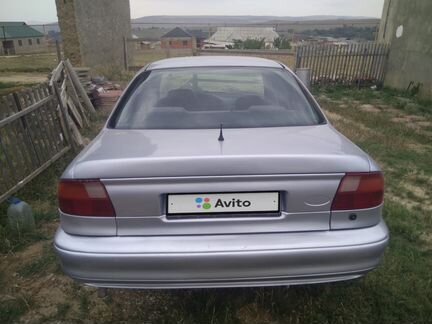Ford Mondeo 1.6 МТ, 1995, седан