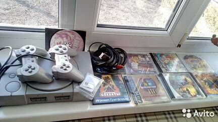 PS1 fat c 2 геймпадами и 10 игр