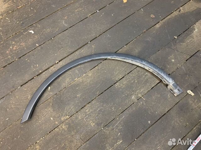 Subaru Tribeca накладка крыла передняя
