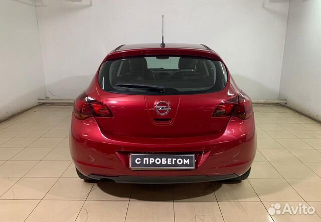 Opel Astra `2010