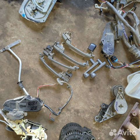 Замок ручка двери на вольво 850