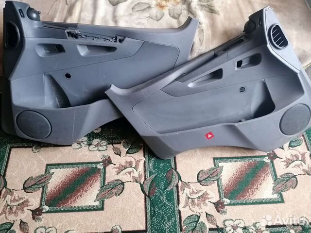 Обшивка двери атего 2.цена за одну. В отличном сос