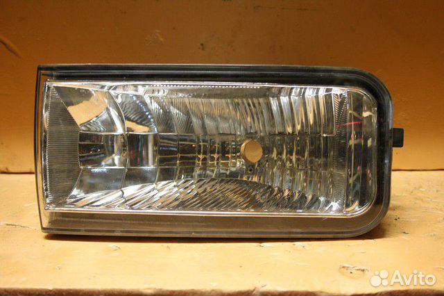 Фара противотуманная левая toyota land cruiser (20