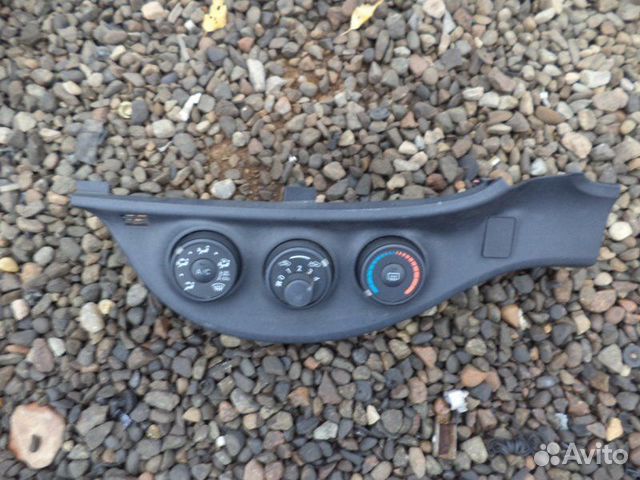 Климат-контроль Toyota Vitz KSP130 1KR-FE 2011/10