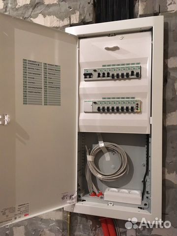 Электрик электромонтажник