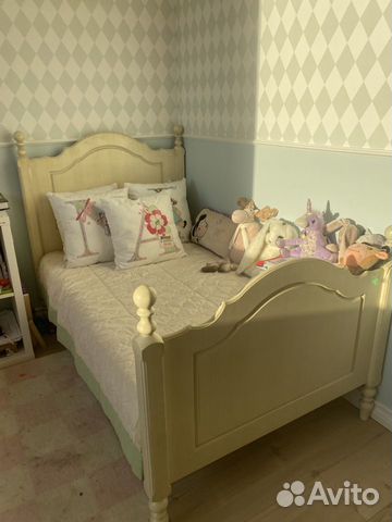 Детская кровать из массива бука