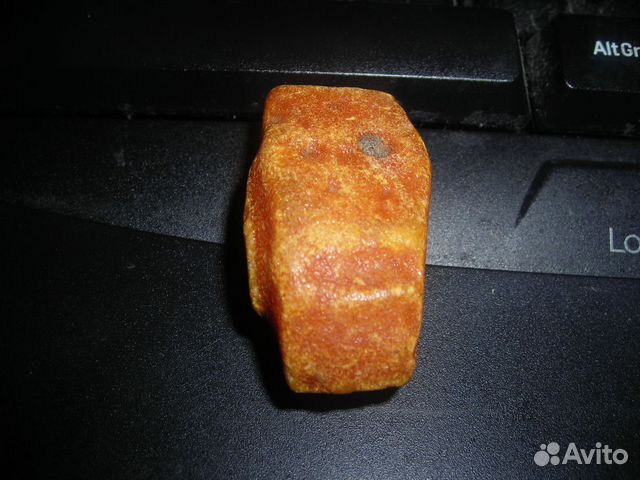 Природный необработанный Янтарь. Винтаж