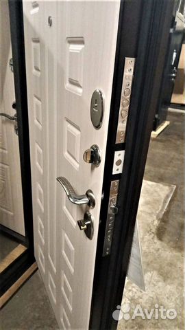 Входная стальная дверь
