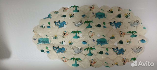 Коврик для ванной детский на присосках