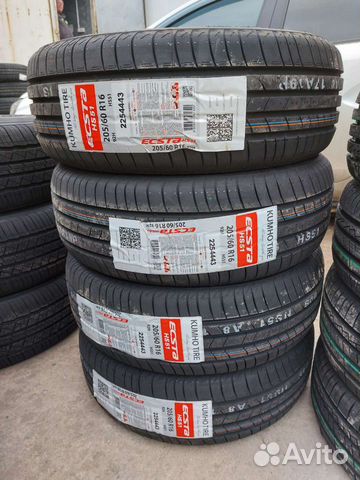 Kumho Ecsta HS51 205/60 R16 92H