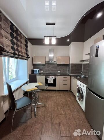 

1-к. квартира, 60 м², 3/5 эт.