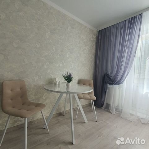 

1-к. квартира, 37 м², 1/10 эт.
