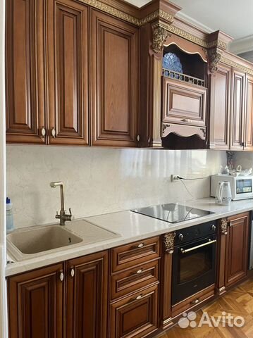 

3-к. квартира, 100 м², 2/7 эт.