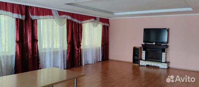 

3-к. коттедж, 300 м²