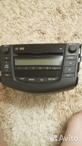 Штатная магнитола на RAV-4 2006-2012