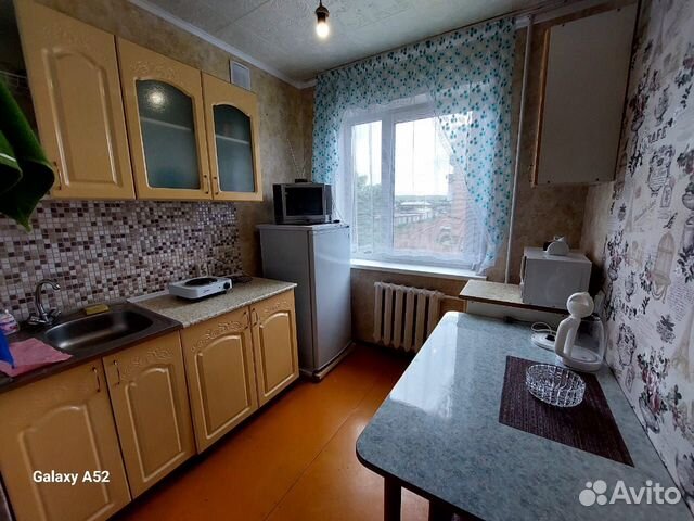 

1-к. квартира, 32 м², 3/5 эт.