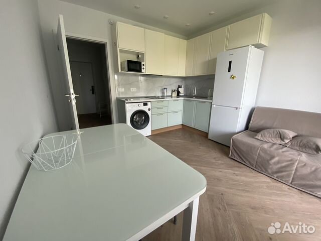

1-к. квартира, 50 м², 4/7 эт.