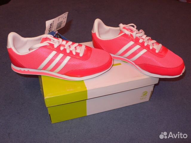 Женские кроссовки AdidasNeo размеры37и38(Оригинал) Женские кроссовки AdidasNeo размеры37и38(Оригинал)