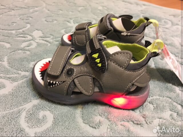 Сандали Carters новые Сандали Carters новые