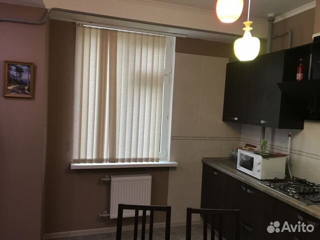 1-к квартира, 42 м², 4/10 эт. 1-к квартира, 42 м², 4/10 эт.