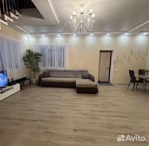 

4-к. коттедж, 220 м²