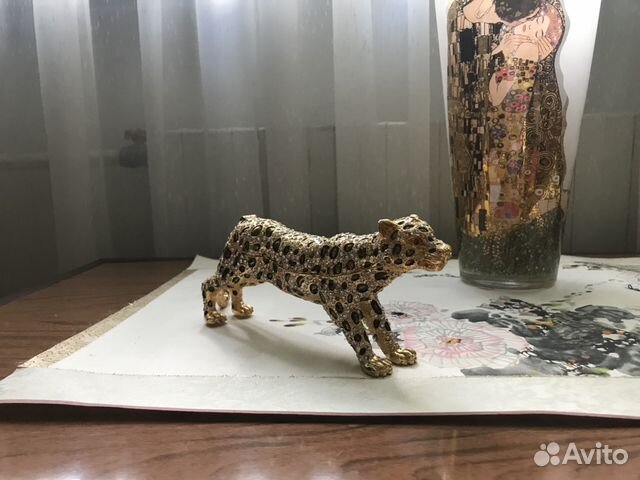 Шкатулка для украшений леопард серебро стразы суве Шкатулка для украшений леопард серебро стразы суве