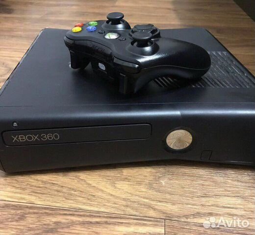 Игровая приставка Microsoft Xbox 360 4 гб