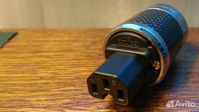 Коннектор Furutech FI-50 Коннектор Furutech FI-50