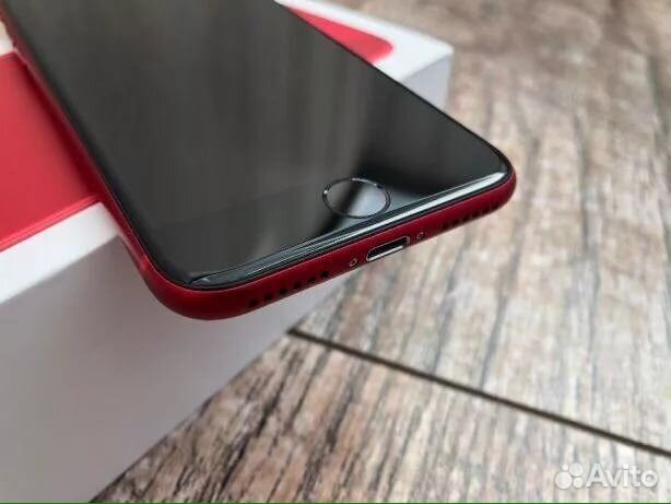iPhone 8 64 gb Red идеальный