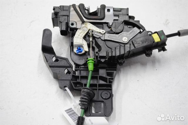 Замок задней двери правый Mercedes W205 C-klass