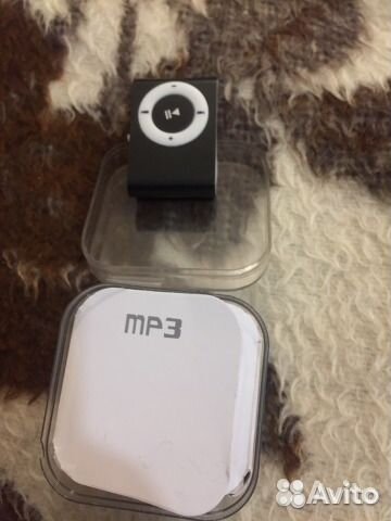 Стильный MP3 плеер Работает от MicroSD до 16GB