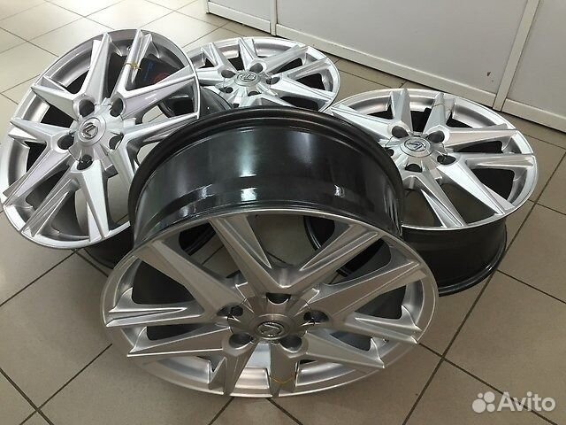 Диски новые на Lexus LX570 r20 8.5j eт60 5x150