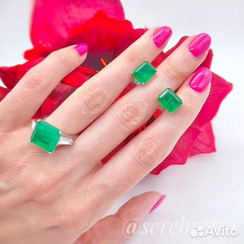 Кольцо с зелёным цирконом (серебро)