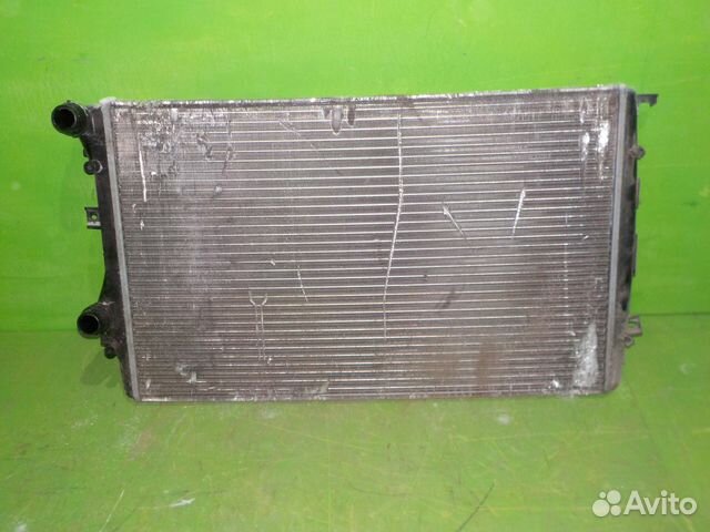 Радиатор охлаждения 1K0121253AA