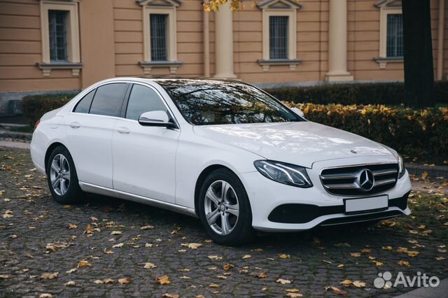 Авто на свадьбу Mercedes E213 - машина с водителем Авто на свадьбу Mercedes E213 - машина с водителем