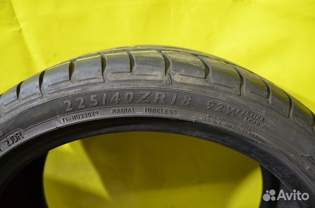 Летние шины 225/40/18 Dunlop Sp Sport 01