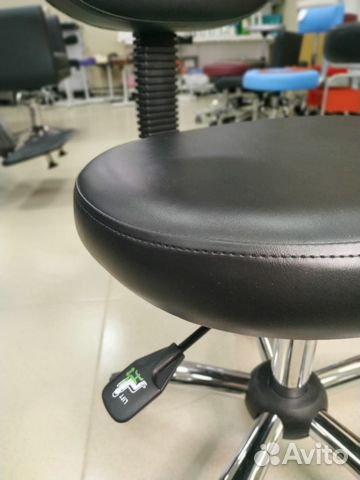 Стул мастера с подвижной спинкой Стул мастера с подвижной спинкой