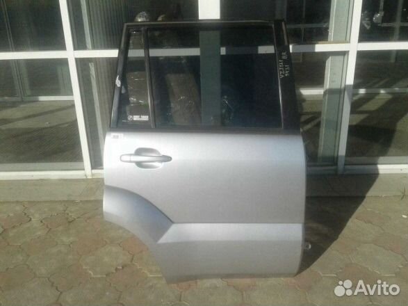 Дверь задняя правая Toyota Ladn Cruiser 120 Дверь задняя правая Toyota Ladn Cruiser 120