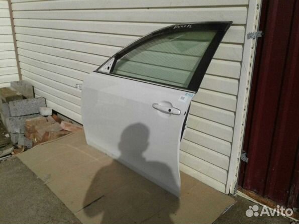 Дверь левая Toyota Camry V40