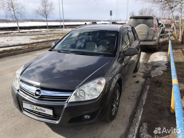 Opel Astra 1.8 AT, 2011, 130 000 км