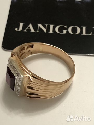 Золотая печатка с бриллиантами Золотая печатка с бриллиантами