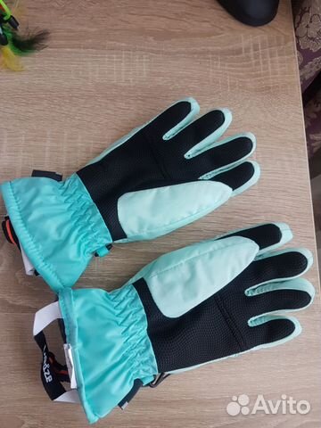 Продам перчатки 5-7 лет