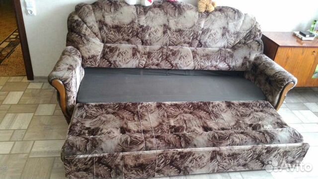 Продам мягкий диван с 2мя креслами Продам мягкий диван с 2мя креслами