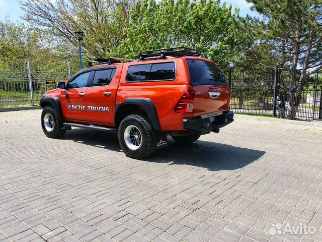 Toyota Hilux 2.8 AT, 2016, 15 700 км