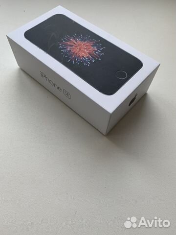 Коробка от iPhone se