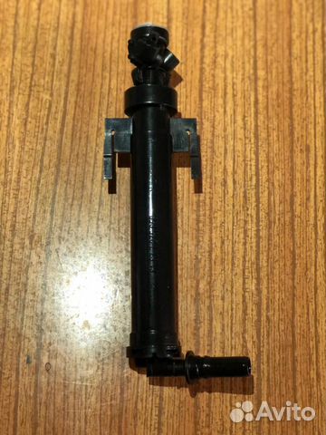 Форсунка омывателя фар бмв Ф30 левая